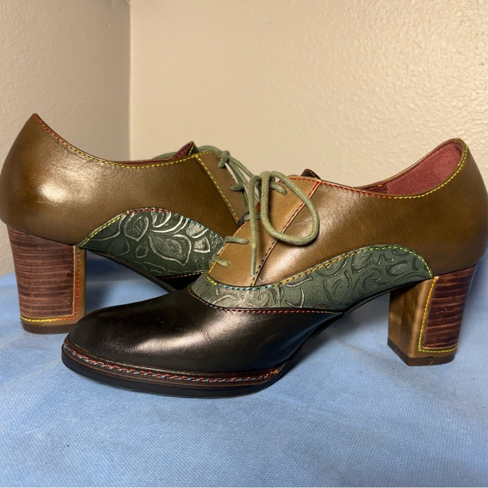L’Artiste Lavada Bootie by spring step heeled Oxford, hand painted leather - Picture 14 of 16